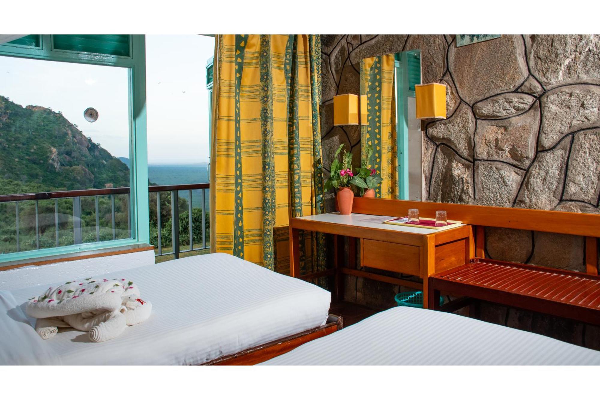 Ngulia Safari Lodge Ithumba Экстерьер фото