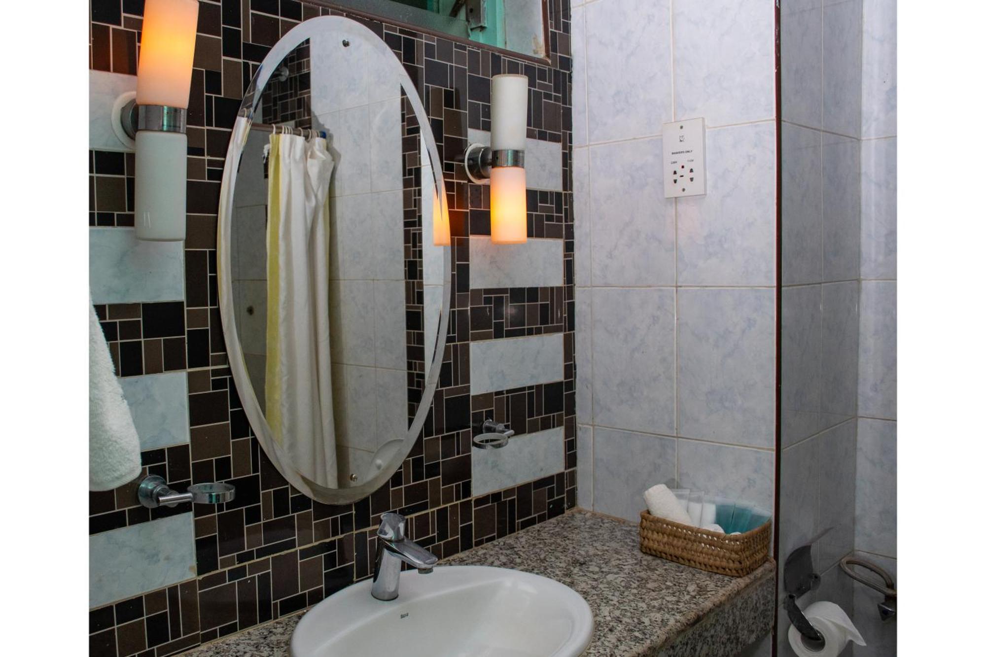 Ngulia Safari Lodge Ithumba Экстерьер фото